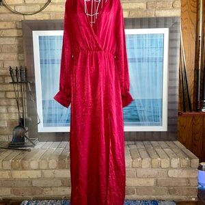 Vintage red maxi with cuffed sleeves, front and back slits - approx Medium